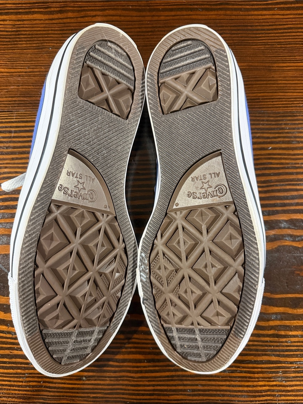 Converse Low Top Canvas Sneakers - Blue & White size 9 - Picture 3 of 7